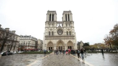 Paris'teki Notre damme Katedrali