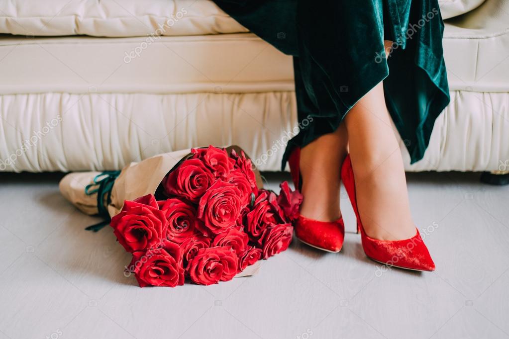 rose velvet shoes