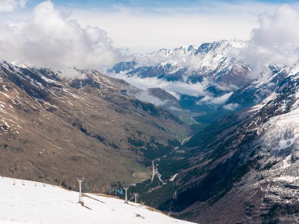 Vista Las Montañas Del Cáucaso Desde Cheget Altura 3050 Metros —  Fotos de Stock