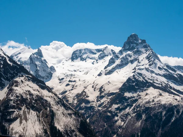 Vista Monte Mussa Achitara Para Montanhas Cáucaso Cobertas Neve Monte — Fotografia de Stock