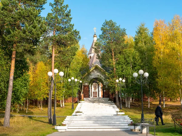 Noyabrsk Ryssland September 2021 Ärkeängeln Mikaels Ortodoxa Kyrka Staden Noyabrsk — Stockfoto