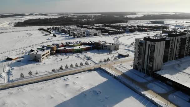 Obytné budovy Innopolis poblíž Kazan Tatarstan. zima se sněhem. Letecký — Stock video