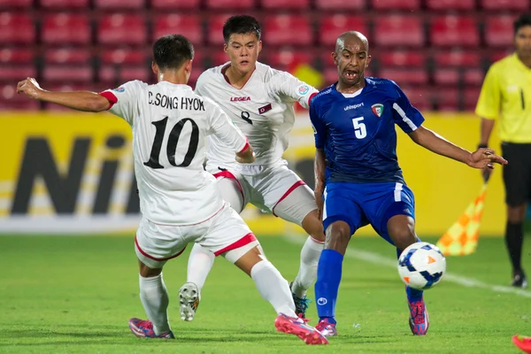 AFC U-16 ชิงแชมป์ระหว่างคูเวตและเกาหลีเหนือ — ภาพถ่ายสต็อก