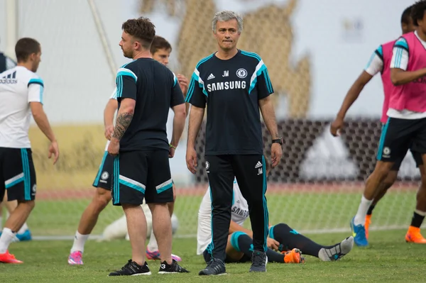 Le manager Jose Mourinho du Chelsea FC en action — Photo
