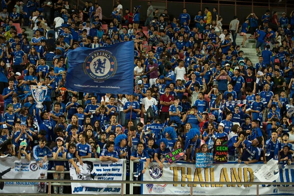 Unidentified fan of Thailand supporters — 图库照片