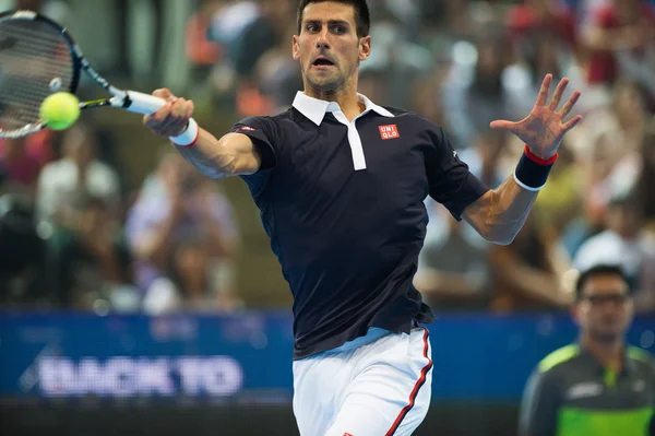 Novak Djokovic au match de tennis de l'exposition — Photo