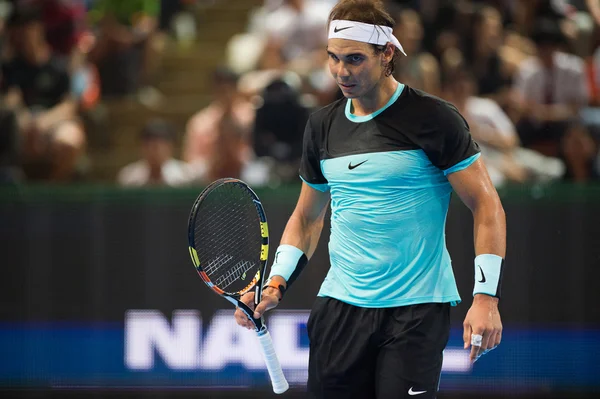 Rafael Nadal alla fiera partita di tennis — Foto Stock
