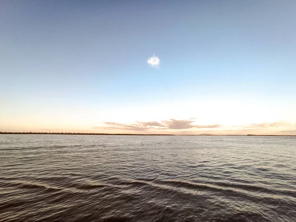 Cielo azul. Mavi gökyüzü