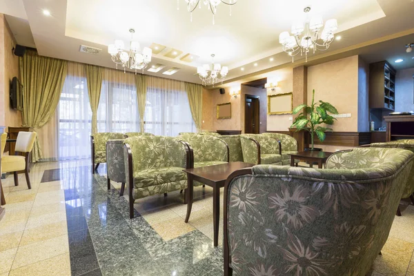 Innenraum einer luxuriösen Hotellobby — Stockfoto