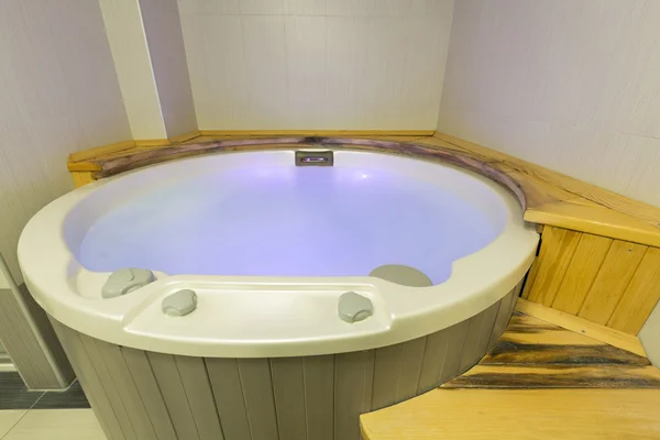 Jacuzzibadkar i spa wellness center — Stockfoto