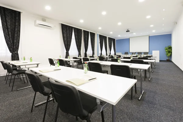 Interno di una sala conferenze — Foto Stock