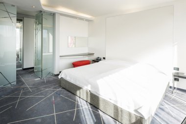 Yatak odası iç sabah, güneş ışığı