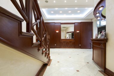 Otel iç - Resepsiyon alanı 