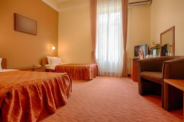 Bir Çift Kişilik Yatak otel odası iç