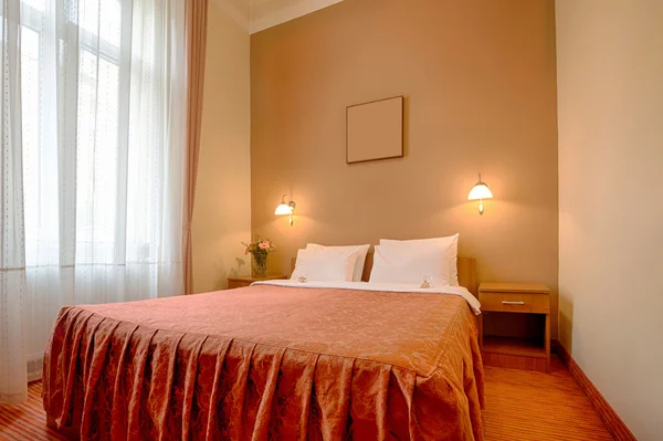 Interior of a hotel bedroom — Stock Photo, Image