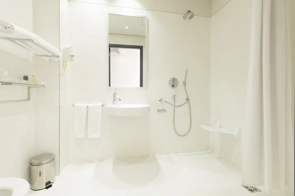 Interno di un bagno moderno — Foto Stock