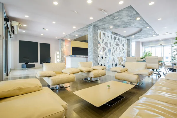 Modern luxury hotel lobby interior — Stock Photo, Image