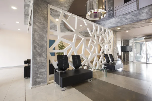 Modernes Interieur in der Lobby eines Luxushotels — Stockfoto