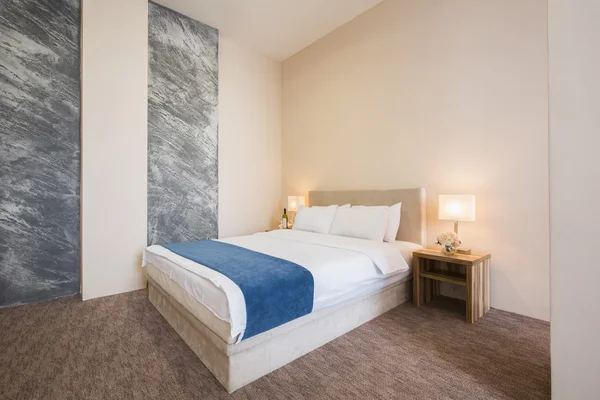 Elegant hotel bedroom interior — Stock Photo, Image