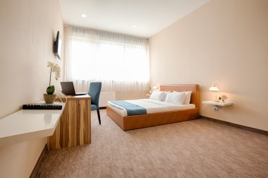 Şık bir yatak odası iç