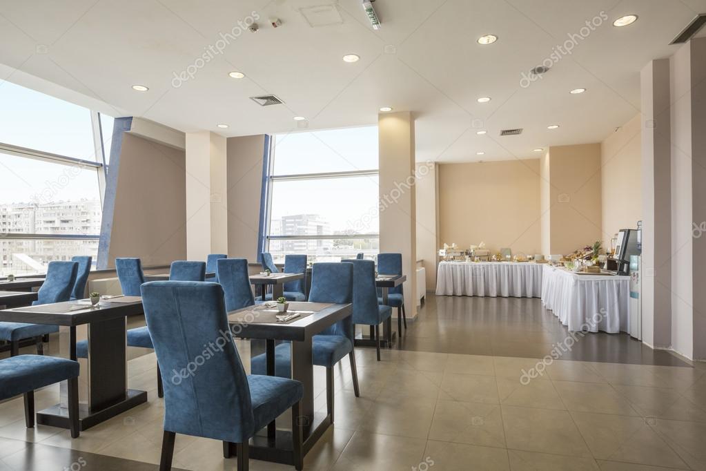 Modernes Restaurant-Interieur im hotel — Stockfoto © rilueda #111641698 Modernes Restaurant-Interieur im hotel — Stockfoto © rilueda #111641698