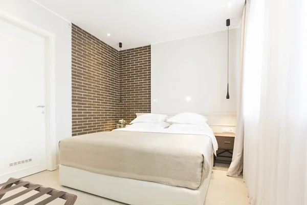 Modern yatak odası iç sabah — Stok fotoğraf