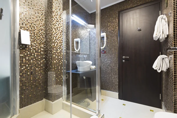 Interior of a modern hotel bathroom — Stock Photo, Image