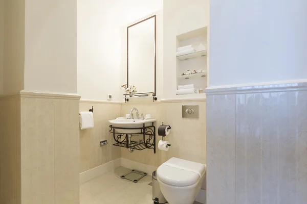 Interior of a modern bathroom — Stock Photo, Image