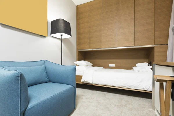 Hotelzimmer mit Zusatzbett — Stockfoto