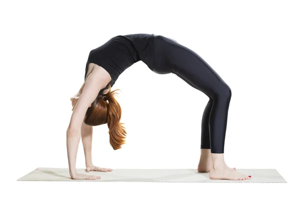 Arco ascendente de yoga (rueda) Pose - Urdhva Dhanurasana —  Fotos de Stock