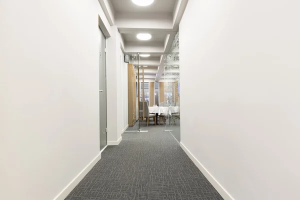 Corridor in a modern hotel — Stock Photo, Image