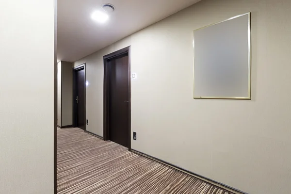 Hotelkorridor am Abend — Stockfoto