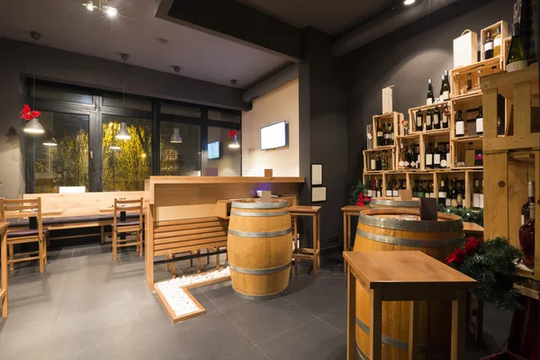 Intérieur d'un bar à vin moderne — Photo