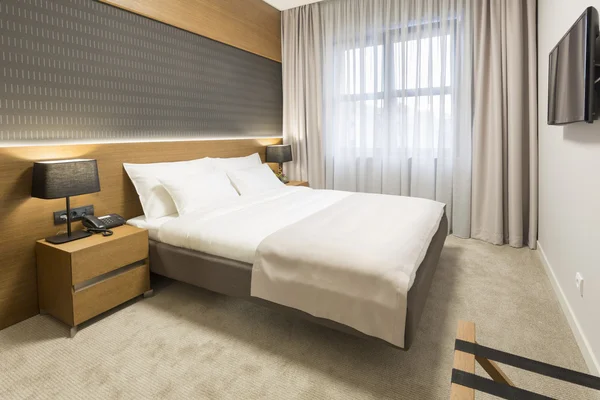 Inredning av ett nytt modernt hotell sovrum — Stockfoto