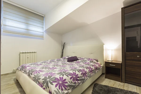 Interior of a luxury hotel bedroom — Stock Photo, Image