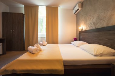 Modern güzel otel yatak odası iç