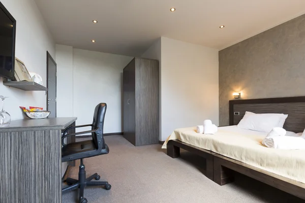 Interior of a luxury hotel bedroom — Stock Photo, Image