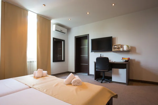 Modern mooi hotel slaapkamer interieur — Stockfoto