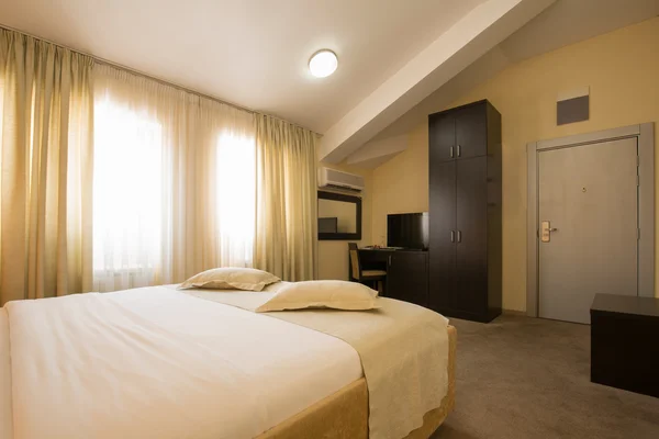 Moderne elegante Hotel Schlafzimmer Interieur — Stockfoto