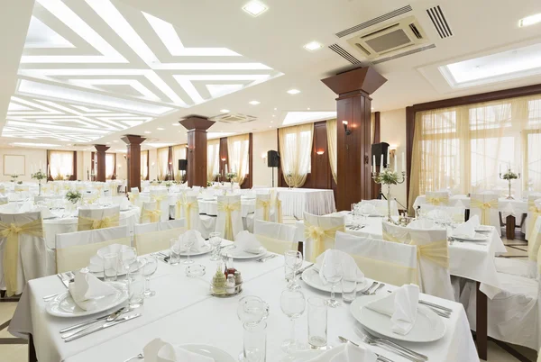 Salle de mariage ou autre installation de fonction réglée pour la gastronomie — Photo