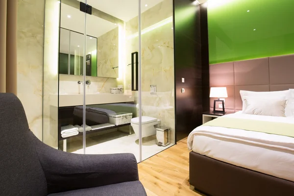 Modernes Interieur der luxuriösen Hotelsuite — Stockfoto