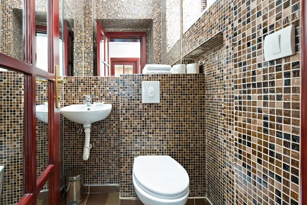 内部的典雅的浴室 — 图库照片