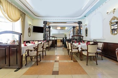 Lüks villada bir restoran iç 