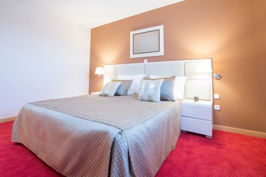 Modern güzel otel yatak odası iç