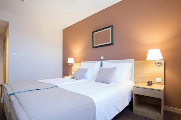 Moderne schöne Hotel Schlafzimmer Interieur — Stockfoto