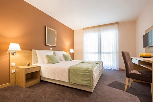 Moderne schöne Hotel Schlafzimmer Interieur — Stockfoto