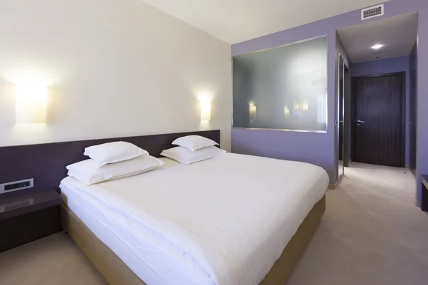 Hotelschlafzimmer — Stockfoto