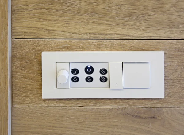 Moderna strömbrytare i ett rum — Stockfoto