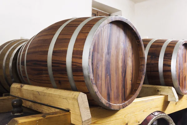 Barrels in a wine cellar — Stock Photo, Image