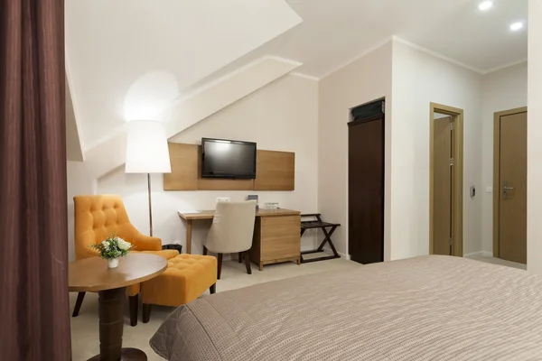 Modern hotellrumsinredning — Stockfoto